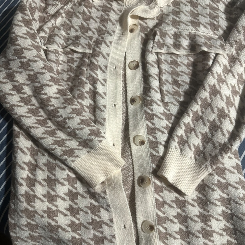 Debut Cream and Brown Houndstooth Cardigan